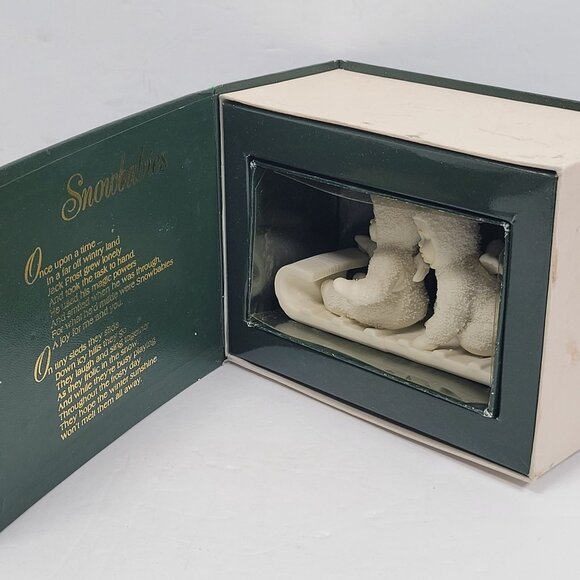 Department 56 Winter Tales Of The Snowbabies Figurine "Down The Hill We Go!" - Picture 5 of 10